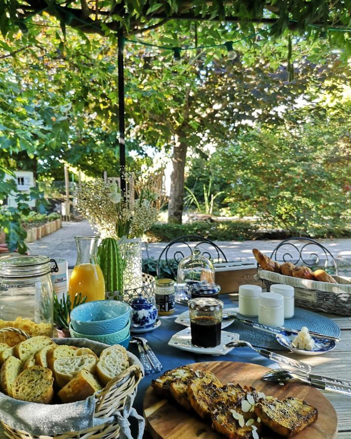 Bed and Breakfast Aux Champes Saussignac Экстерьер фото